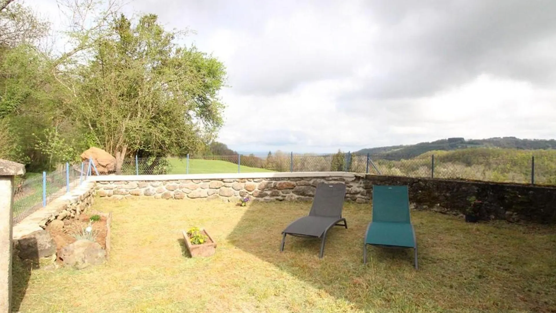 Maison De Caractere Renovee Avec Jardin, Proche Puy Mary Et Activites Nature, Auvergne - Fr-1-742-523 Moussages Holiday home